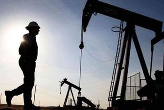 Нефть дешевеет вопреки решению о сокращении добычи ОПЕК+