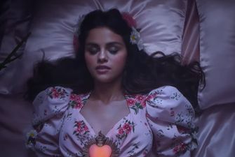 Селена Гомес выпустила первый видеоклип на испаноязычную песню