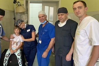 Народилася практично без носика: у Львові дитині зробили реконструктивну операцію