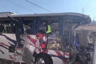 Автобус с паломниками врезался в дом: 19 погибших, более 30 искалеченных