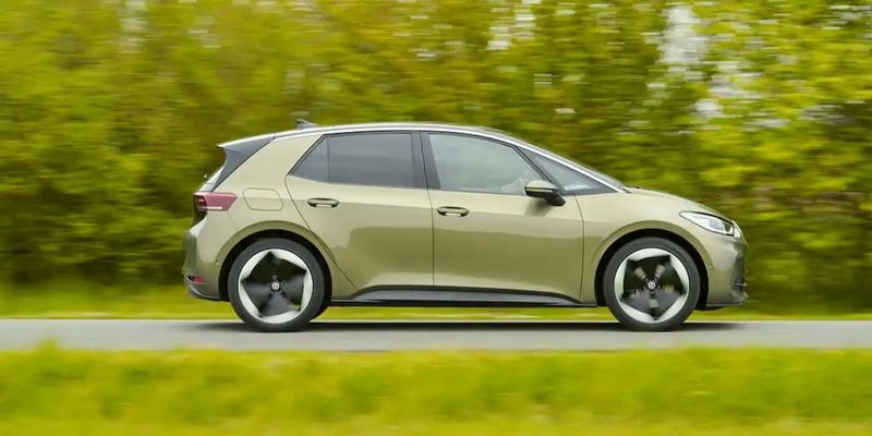 Volkswagen розробляє новий електричний Golf. А як же ID.3?
