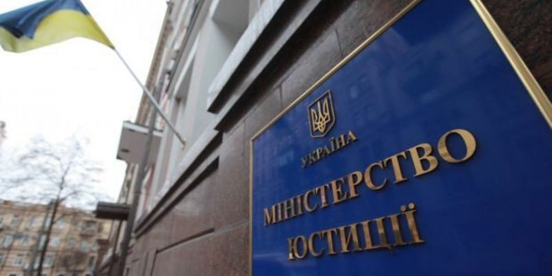 СМИ рассказали, как министр Малюська помогает "Юре Енакиевском" контролировать рынок "Столичный"