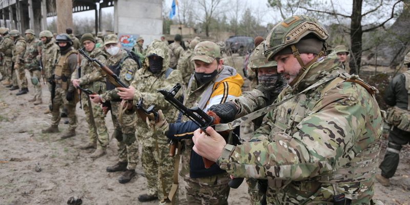 В Раде хотят наказывать украинцев, которые не возвращаются из-за границы для мобилизации