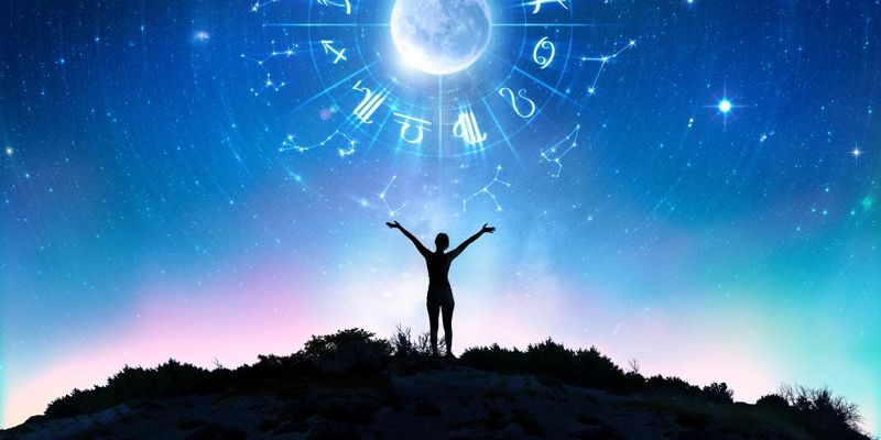 Гороскоп на 19 октября 2021 для всех знаков Зодиака: люди из прошлого или подсказки интуиции