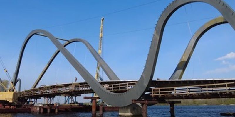 "Волна Азова" на Оболони: когда в Киеве откроют уникальный мост. Видео
