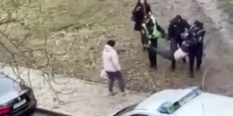 В Ужгороде копы скрутили мужчину и увезли в ТЦК: видео и детали скандала