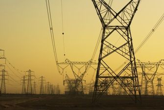 Кабмин зафиксировал тарифы на электроэнергию еще на пять месяцев