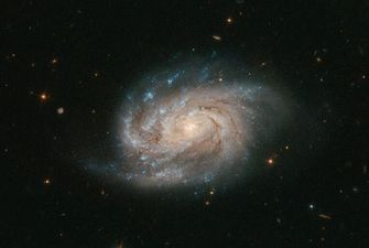Телескоп Hubble зафіксував найменші скупчення темної матерії у Всесвіті