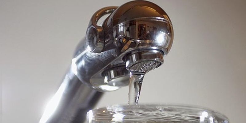 В "ЛНР" острый дефицит питьевой воды