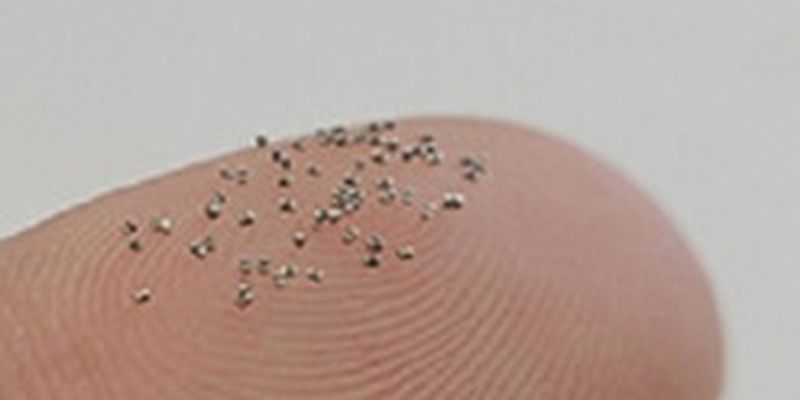 Меньше песчинки: Samsung создала уникальный конденсатор для микроэлектроники