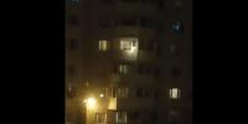 Гнев после ссоры: россиянин с балкона открыл огонь из автомата