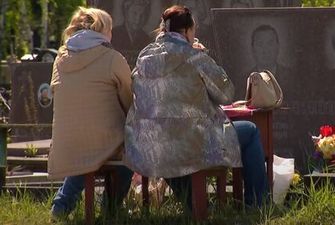 Поминальные дни: киевлян настоятельно просят не ходить на кладбища, названа причина