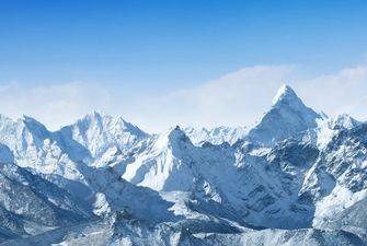 В Тибете ученые нашли 28 новых вирусов в леднике возрастом 15 000 лет