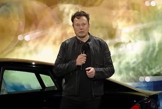 Илон Маск представил флагман Tesla Model S Plaid