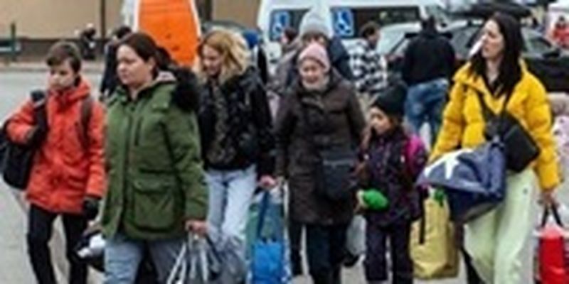 Беженцы из Украины не спешат возвращаться домой
