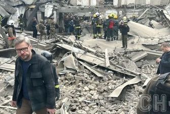 РФ атаковала Киев ракетами: где упали обломки и какие последствия