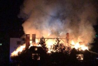 В Ужгороде произошел "адский" пожар в гостинице: фото и видео