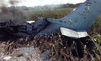 В Боливии погибли шесть человек из-за крушения самолета ВВС