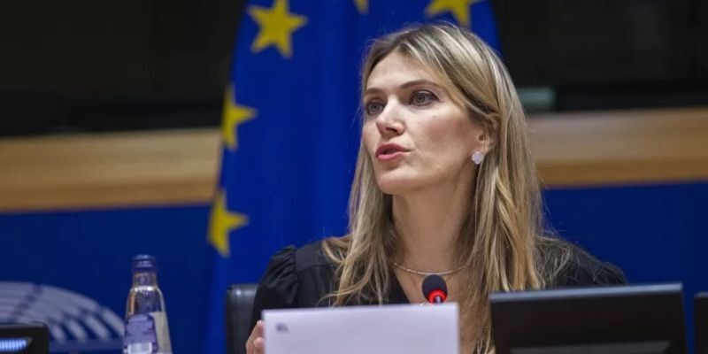 Последствия коррупционного скандала: замглавы Европарламента Ева Кайли лишилась должности