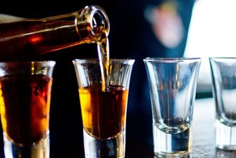 Названо найпідступніші алкогольні поєднання: похмілля гарантовано