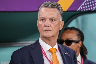 Журналист заставил главного тренера сборной Нидерландов заплакать на пресс-конференции