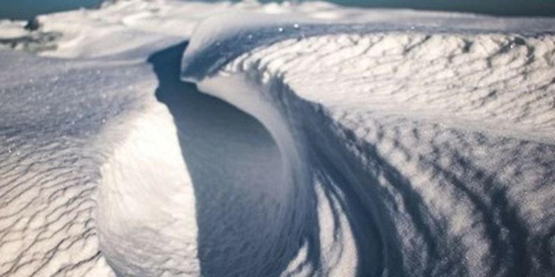 Не Арктика и не Антарктида: в сети показали сказочные фото замерзшего Азовского моря