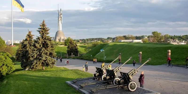 Музей истории Украины во Второй мировой демонтирует всю советскую и имперскую символику