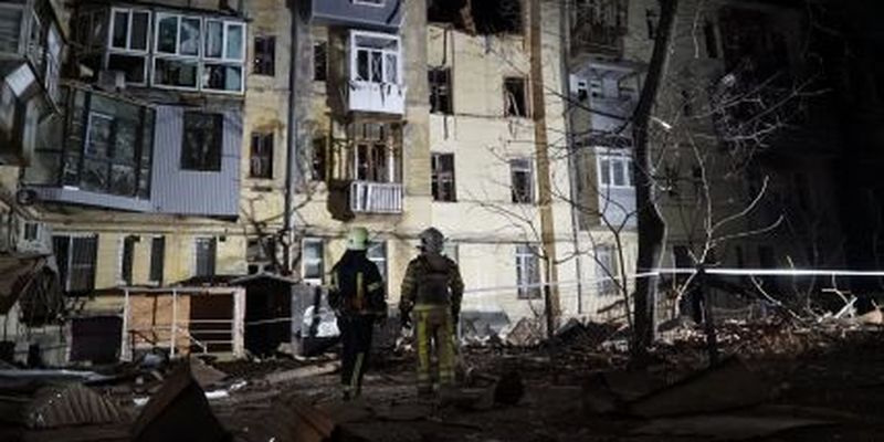 "Как я не убилась, не знаю": эмоциональные рассказы очевидцев взрыва в Харькове
