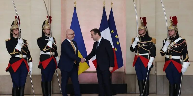 Во Франции официально подтвердили передачу Украине систем ПВО Mamba