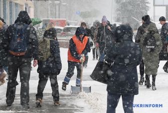 Киев ночью снова засыплет снегом