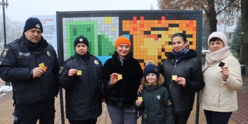 На Киевщине открыли инсталляцию в рамках акции «16 дней против насилия»