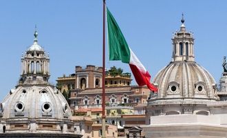 В Италии проходят досрочные парламентские выборы