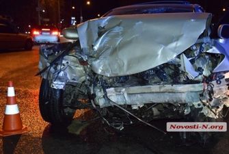 Смертельное ДТП в Николаеве: Lexus влетел в такси