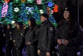 На Новый год в Николаеве полицейские спели "Щедрик": яркое видео