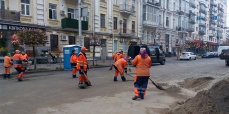 У Києві пекло вийшло на поверхню: епічні наслідки проривів теплотрас – відео