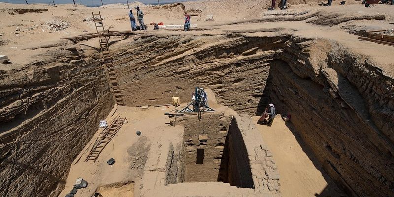 В Египте раскопали гробницу египетского полководца, жившего 2500 лет назад: фото уникальных находок