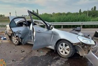 В ДТП на Днепропетровщине погибли три человека