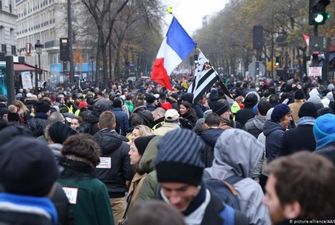 Забастовки во Франции не собираются прерывать на рождественские праздники