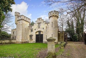 Туристам пропонують зупинитися в старовинному англійському замку всього за 13 фунтів за ніч з людини