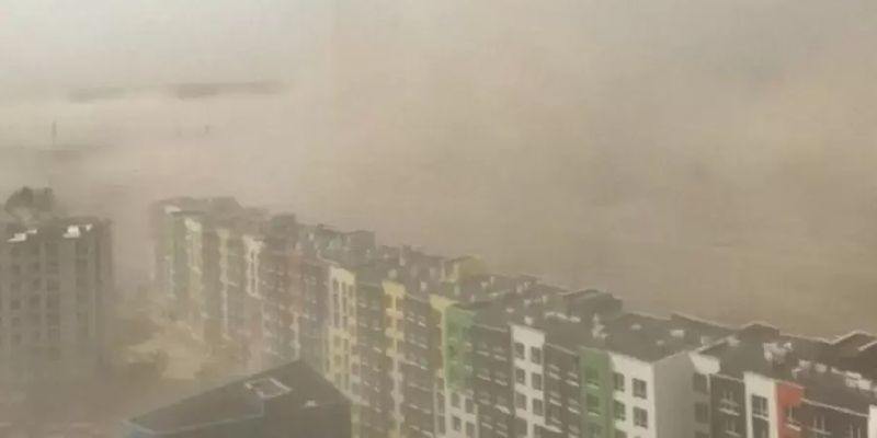 Пылевая буря из Сахары досталась до Киева