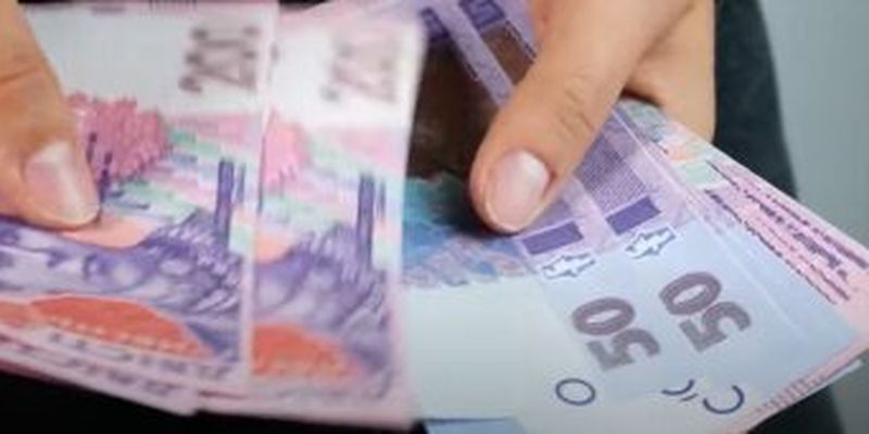 Пенсионеры получат по 600 гривен к выплатам: когда ждать начисления