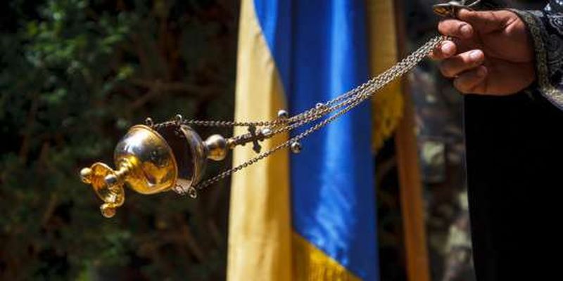 В усіх храмах ПЦУ завтра молитимуться за мир та перемогу України