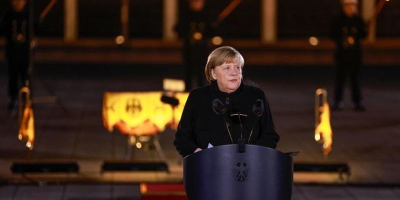 Меркель официально попрощалась с должностью