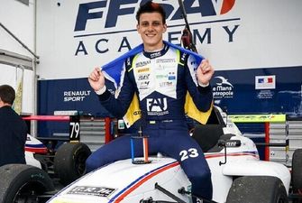 Украинский гонщик впервые в карьере поднялся на подиум Формулы-4