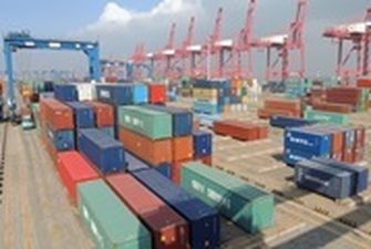 Экспорт в страны СНГ упал почти на четверть
