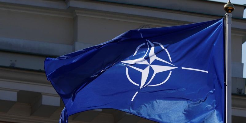 Большинство украинцев поддерживают вступление страны в НАТО - опрос