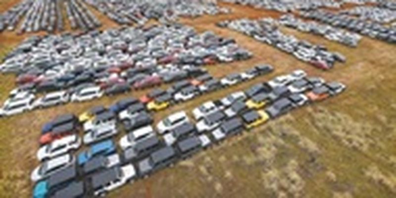 Найдено 100-километровое "кладбище" автомобилей