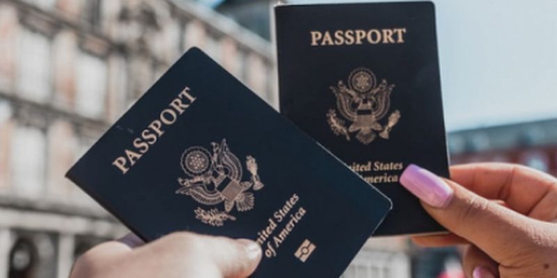 Не мальчик и не девочка: в США разрешили указывать в паспортах "гендер X"