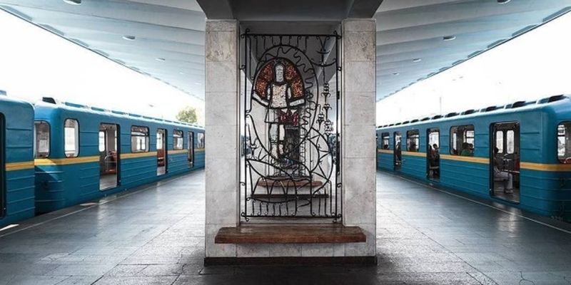 В Киеве на станции метро «Лесная» открыли вестибюль