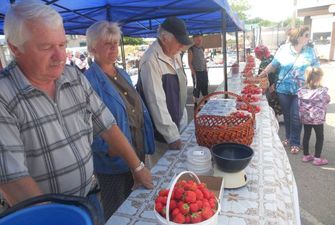 Полуничка за півціни: скільки коштує улюблена ягода в Україні